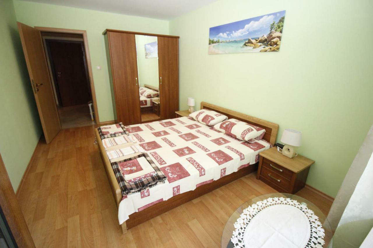 Apartment Rosi Pomorie Kültér fotó